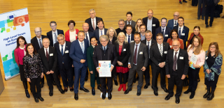 Le Luxembourg signe le Pledge on Education & Skills on Standards du High Level Forum on European Standardisation