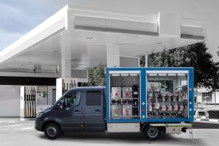 Mise en service de deux véhicules dédiés à la vérification des stations-service